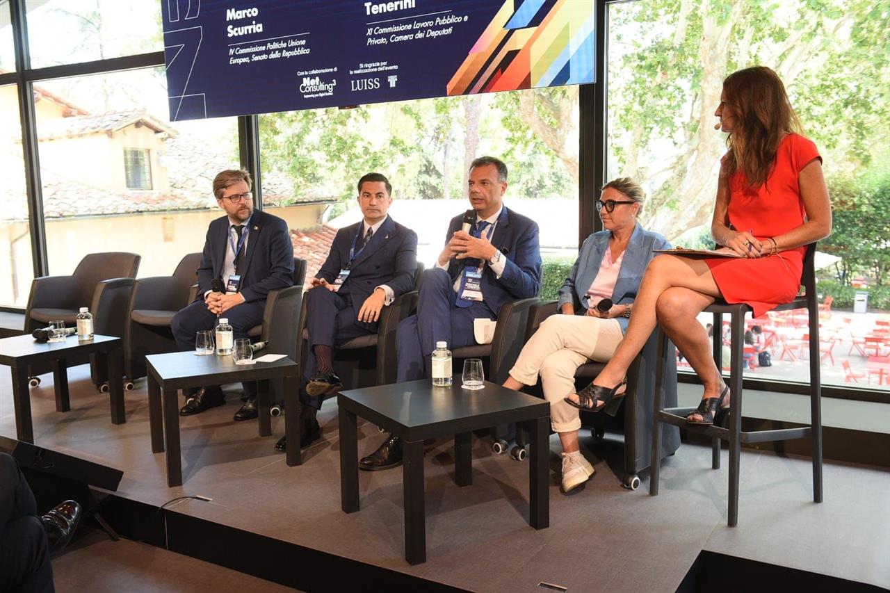Digitale per crescere: innovazione, crescita, trasformazione  - Presentazione del Rapporto Il digitale in Italia 2023 Vol. 1